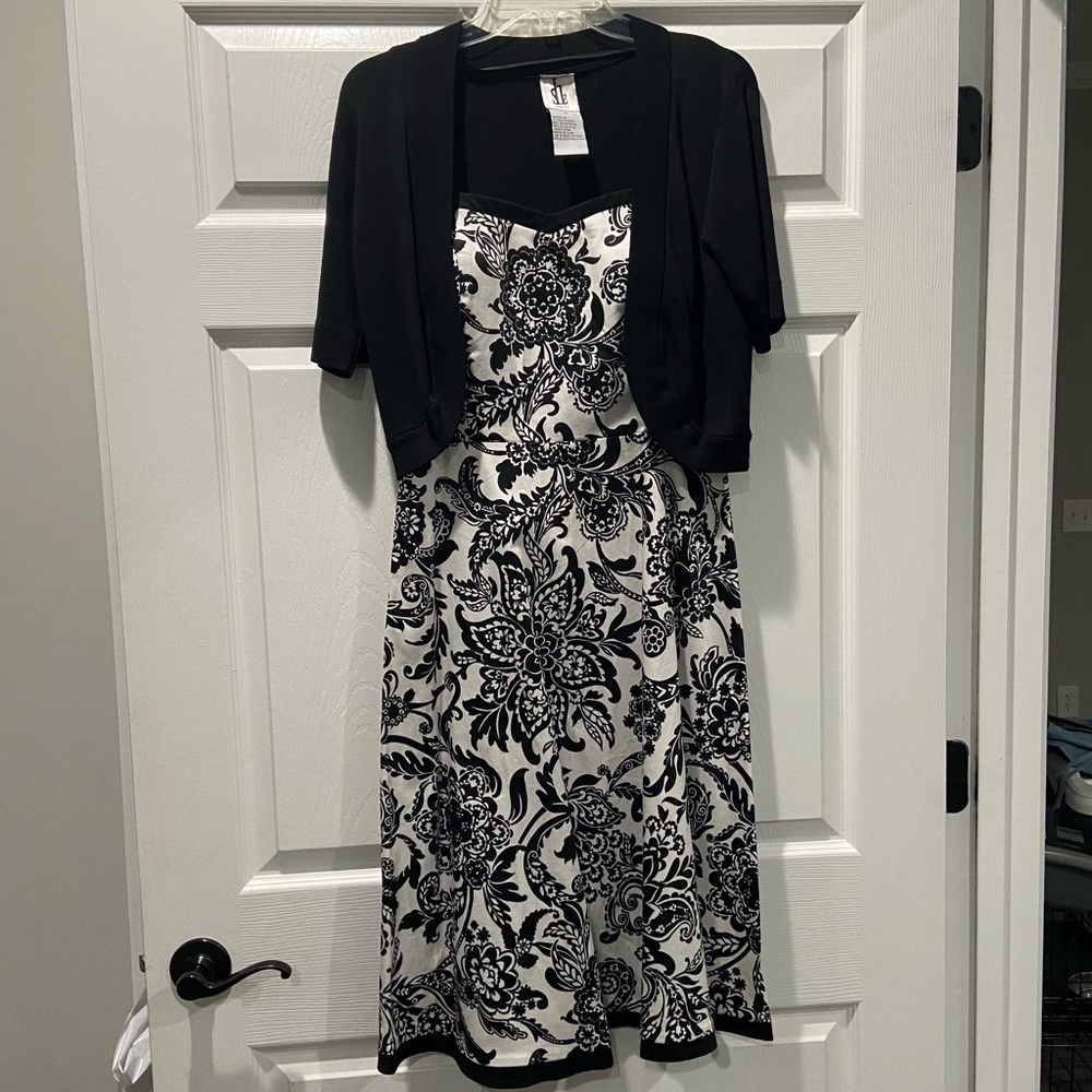 Dress by SUNHEE - Picture 1 of 4